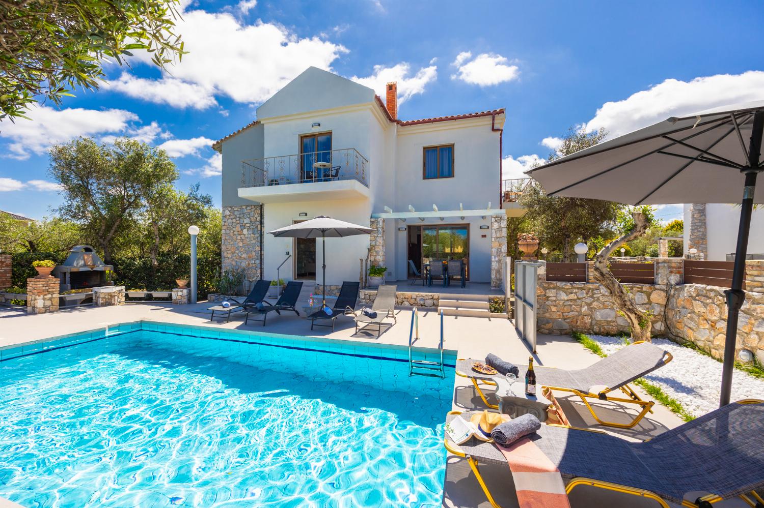 Reviews for Villa Tzina