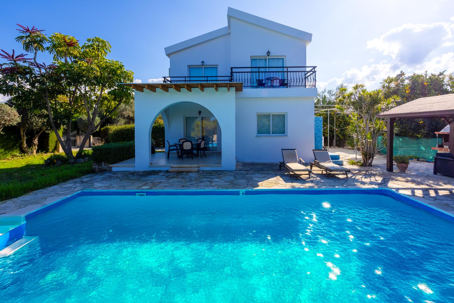 Reviews for Sun Beach Villa Tria