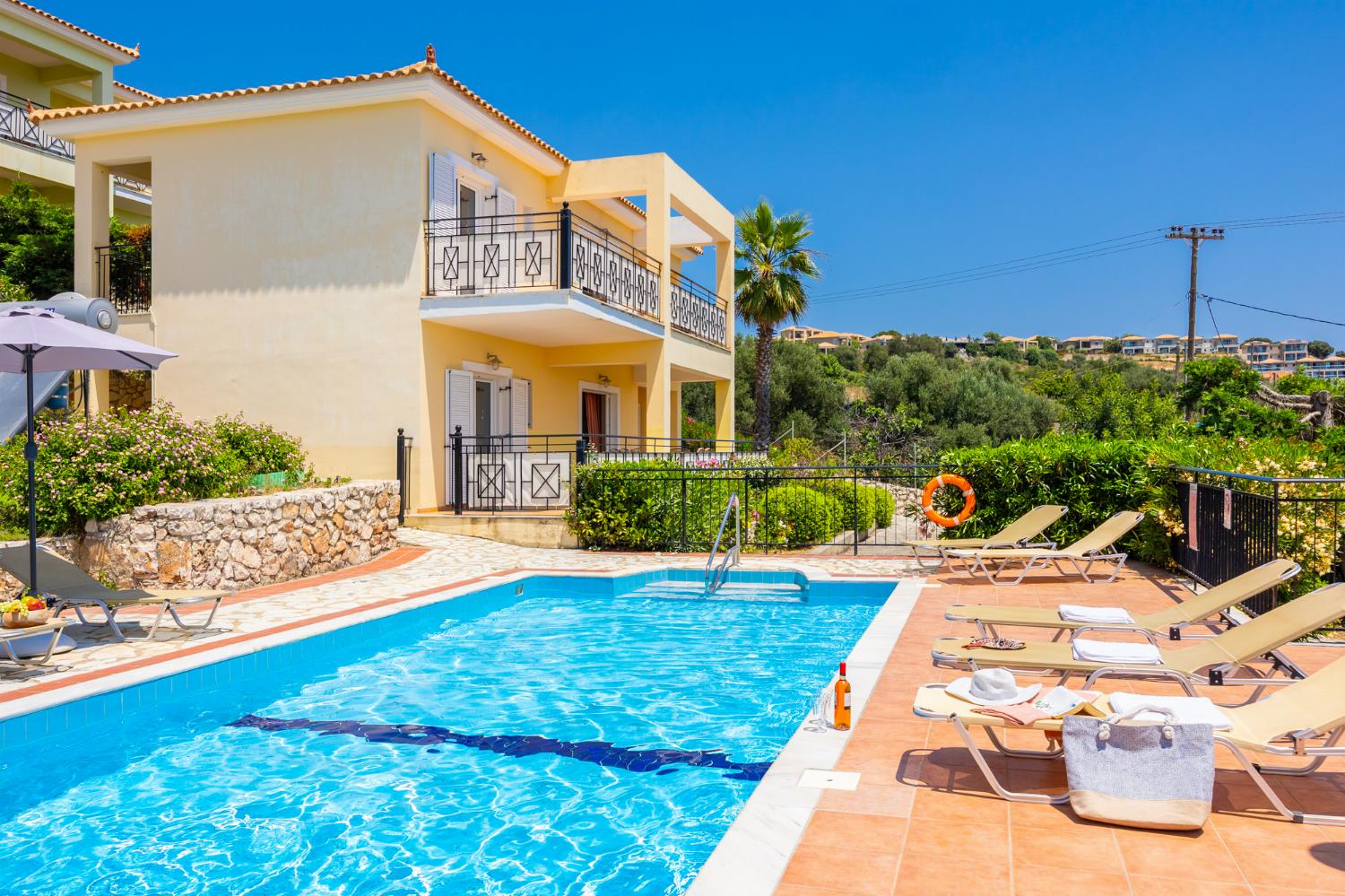 Reviews for Skala Villa Yellow
