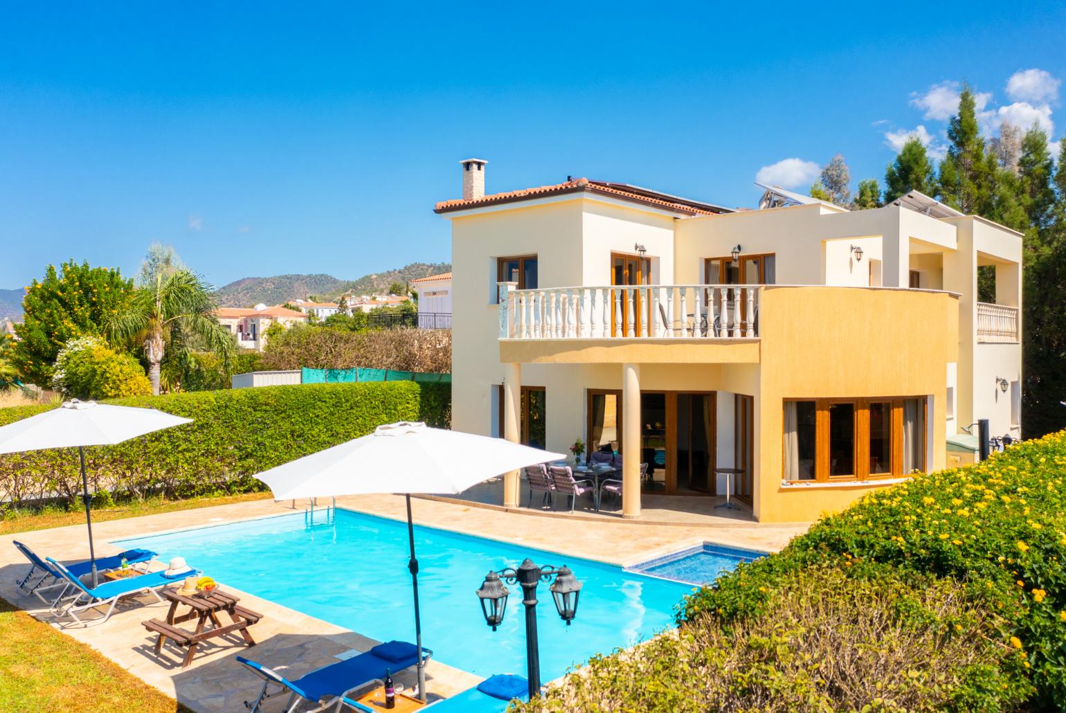 Reviews for Villa Tsikkos Tessera