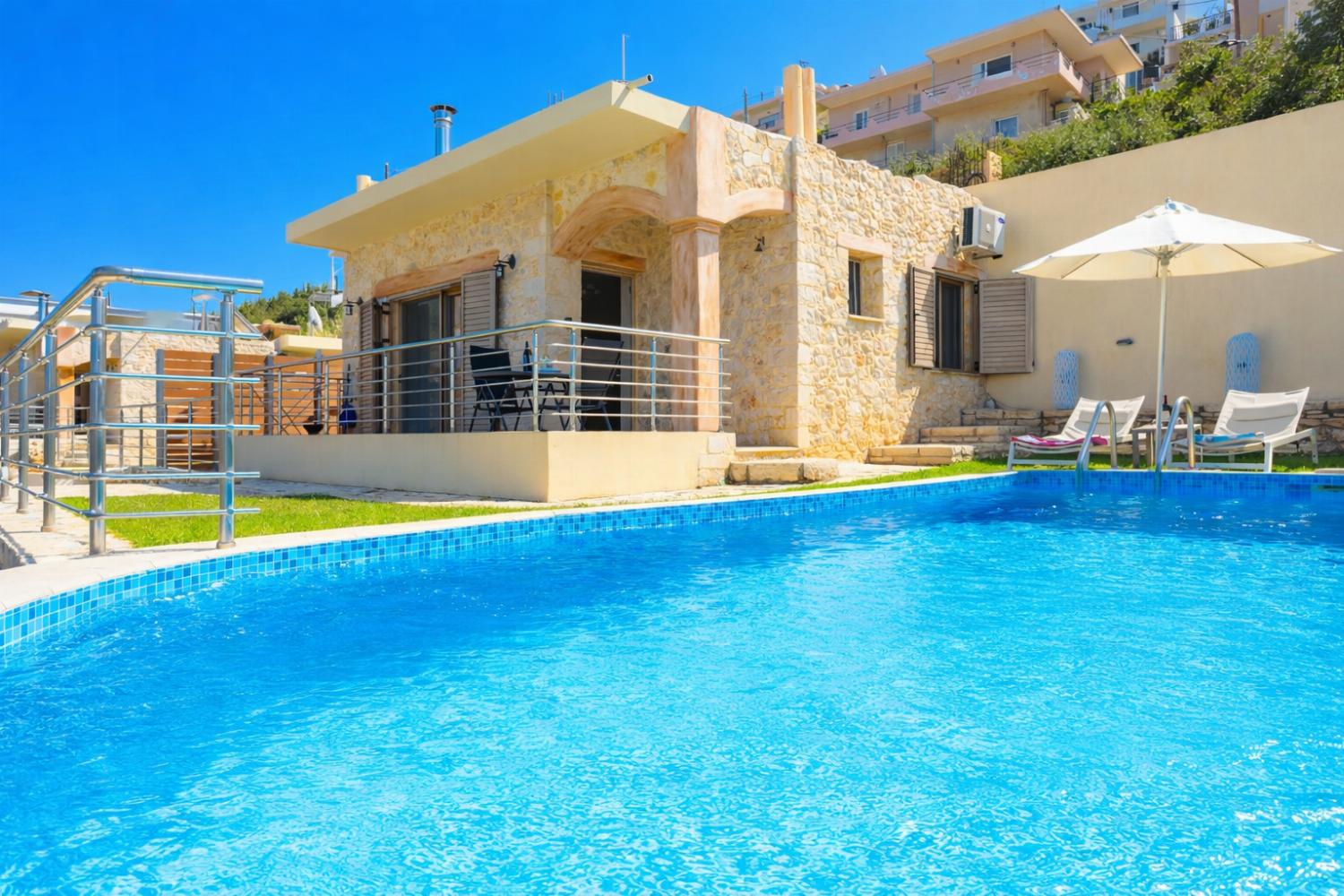 Reviews for Stefania Villa Dio