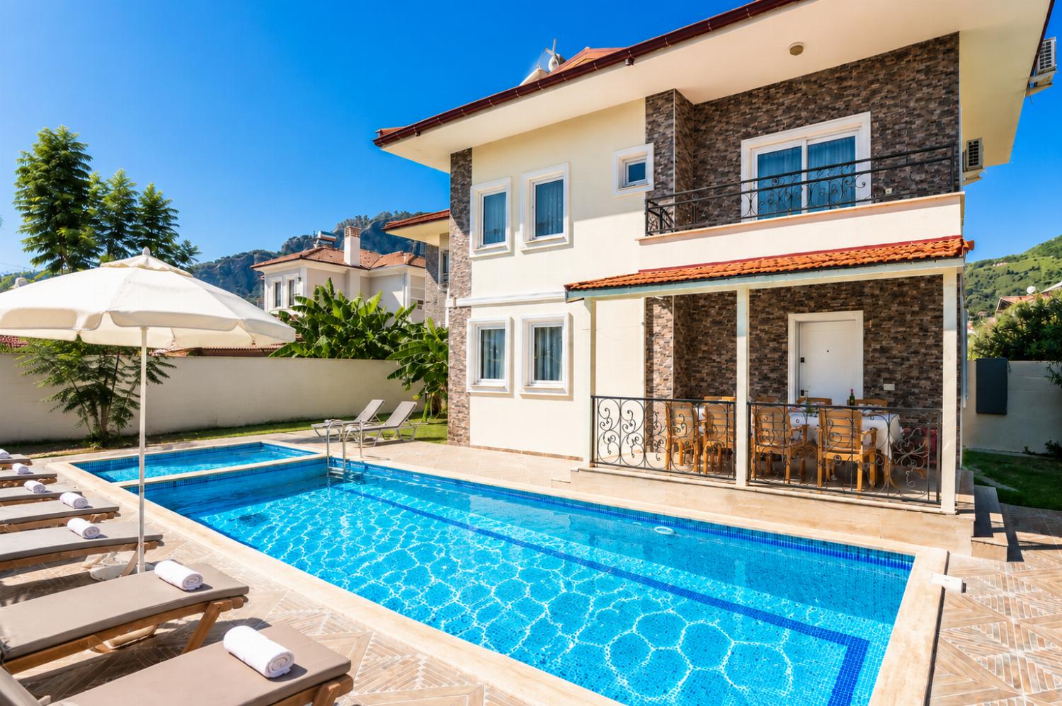 Reviews for Villa Kaya 1