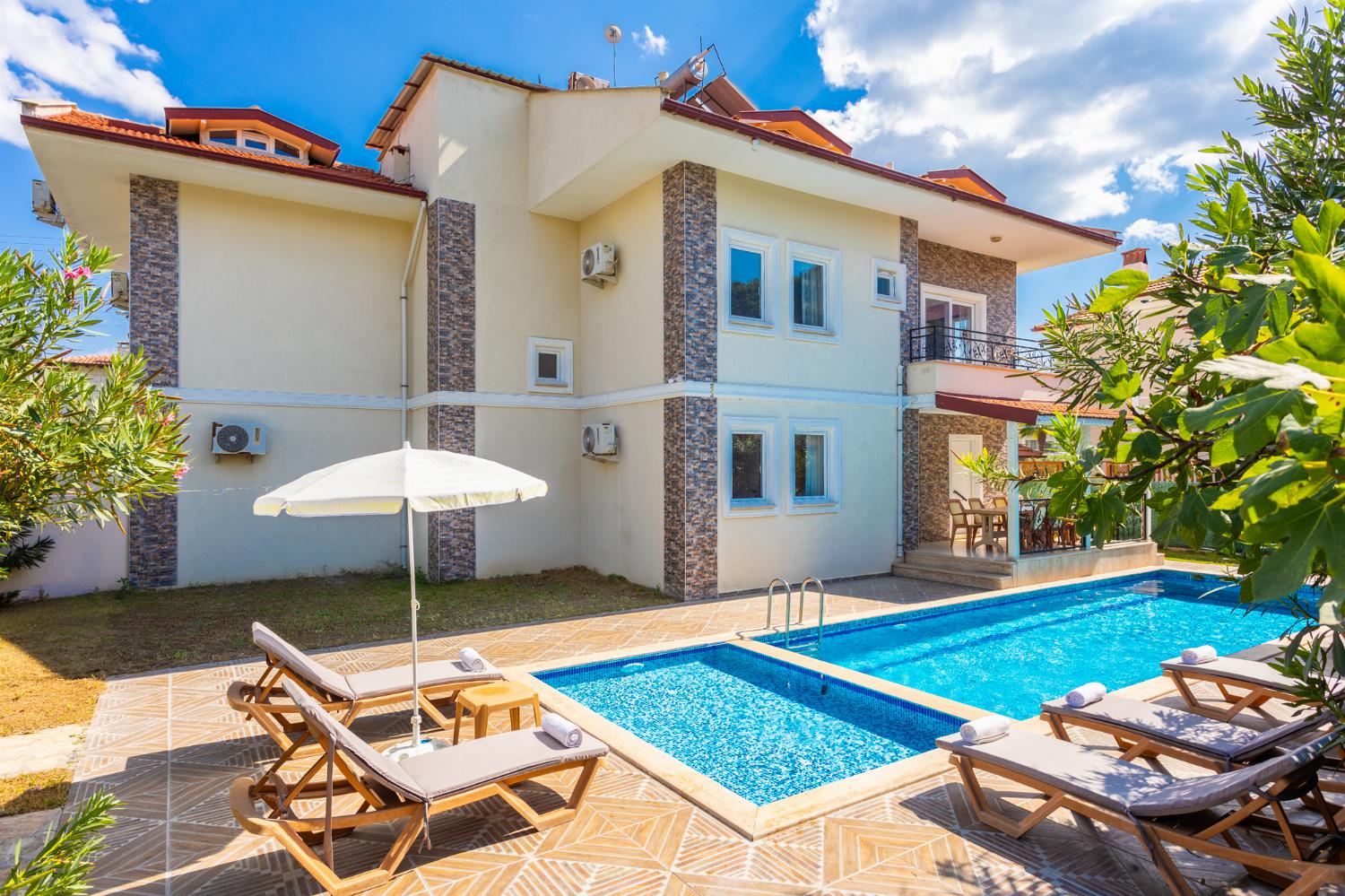 Reviews for Villa Kaya 2