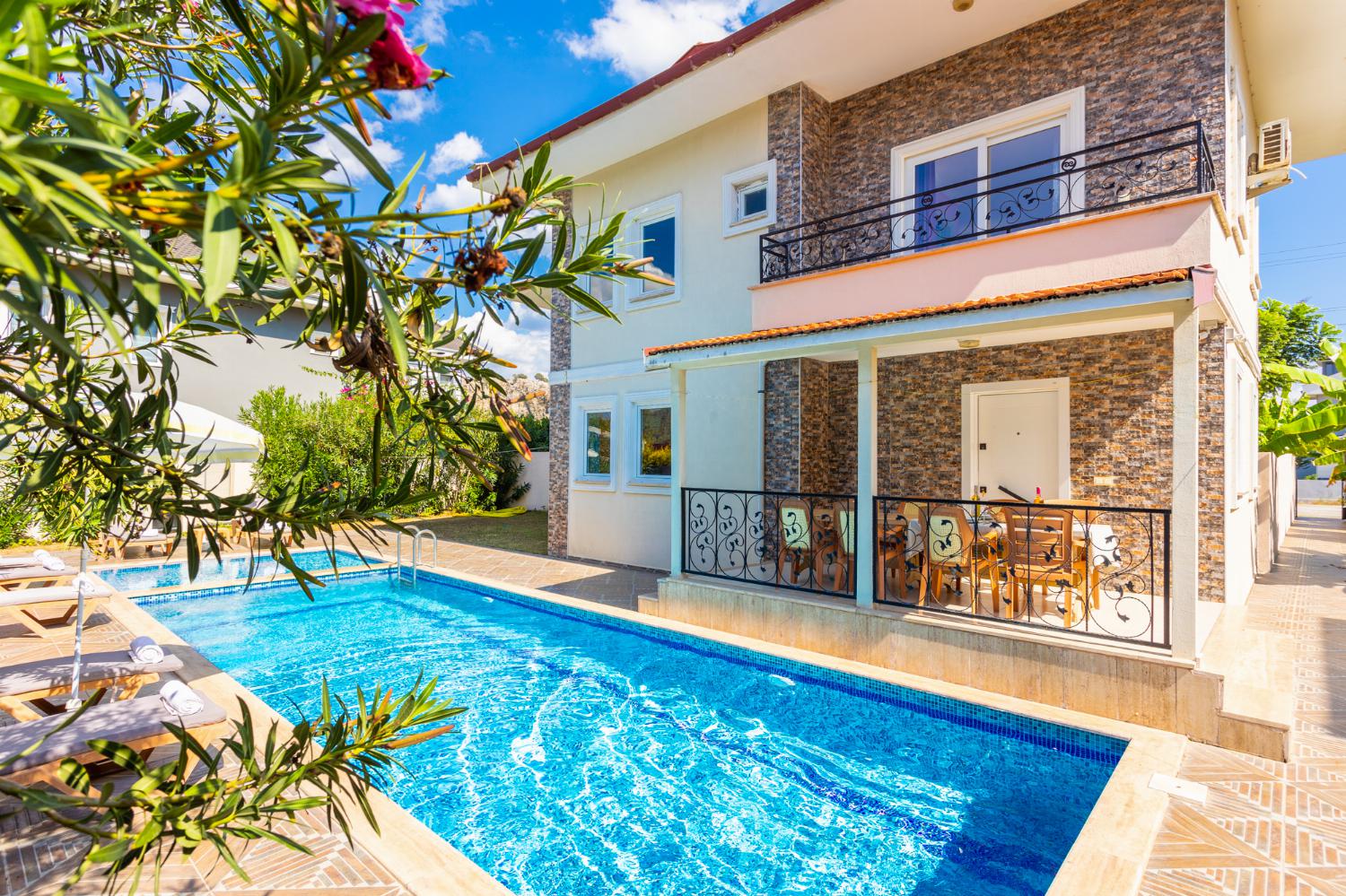 Reviews for Villa Kaya 2