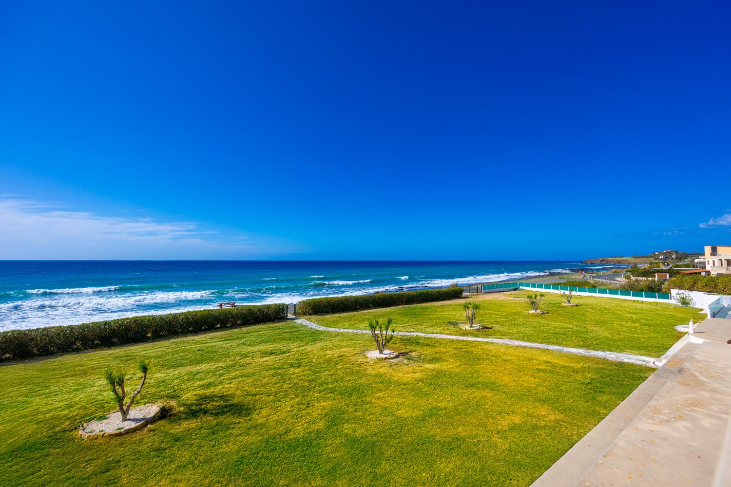 Reviews for Villa Olympia