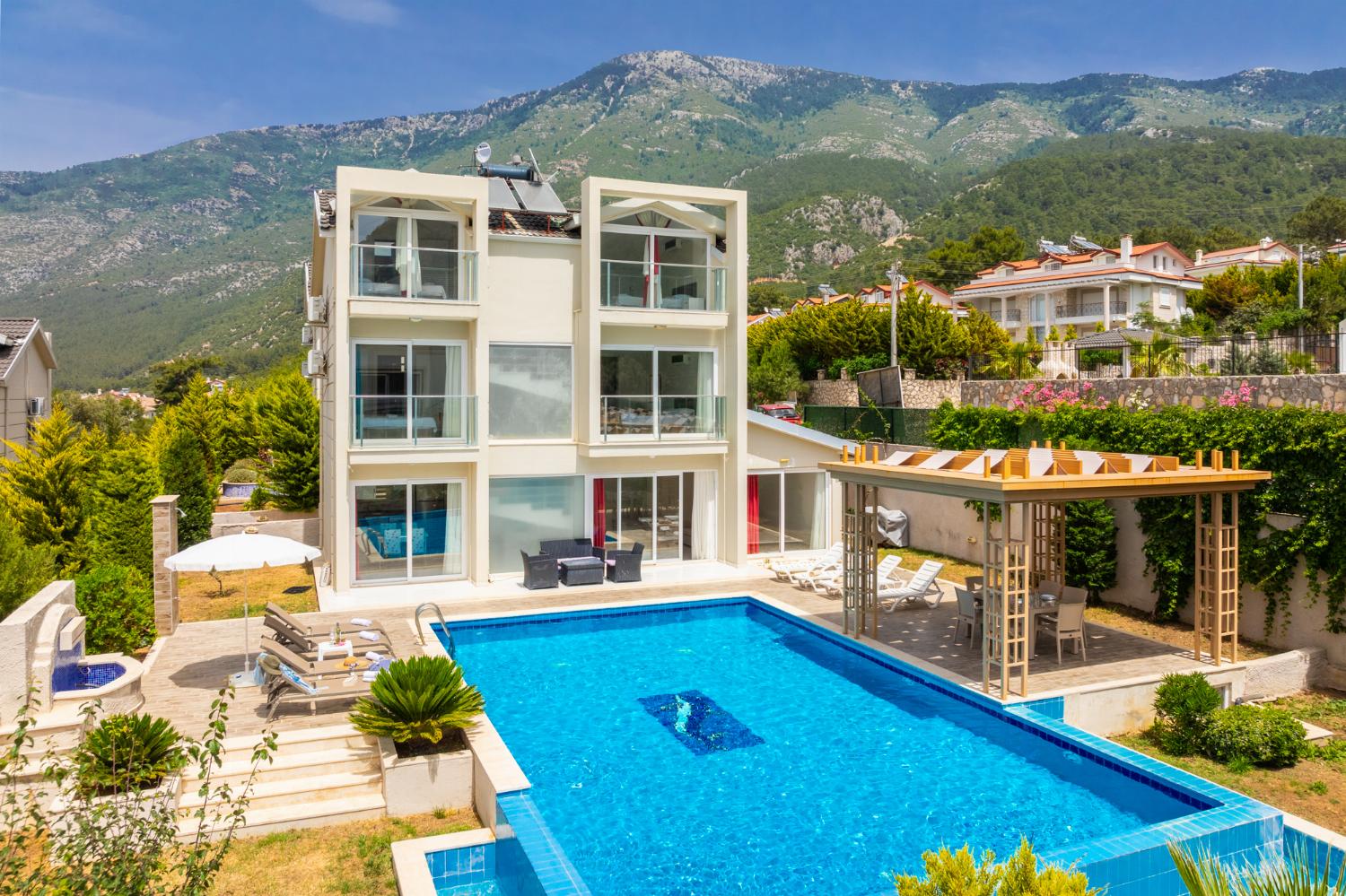 Reviews for Villa Premium F