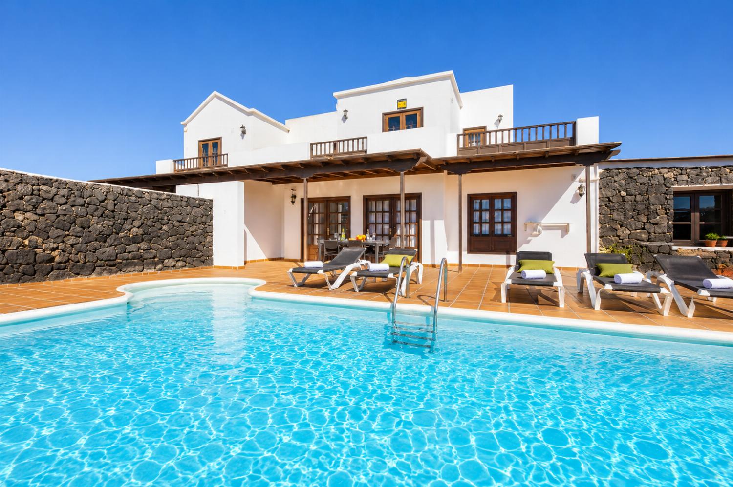 Reviews for Villa Salar