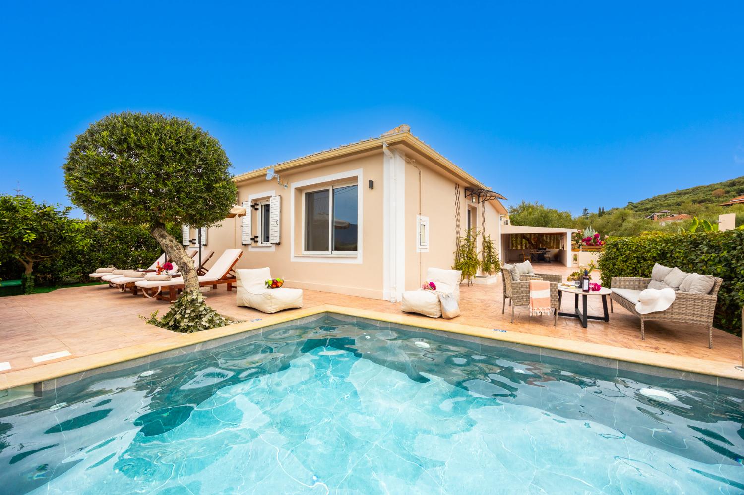 Reviews for Villa Mazzeto Casa Alonia