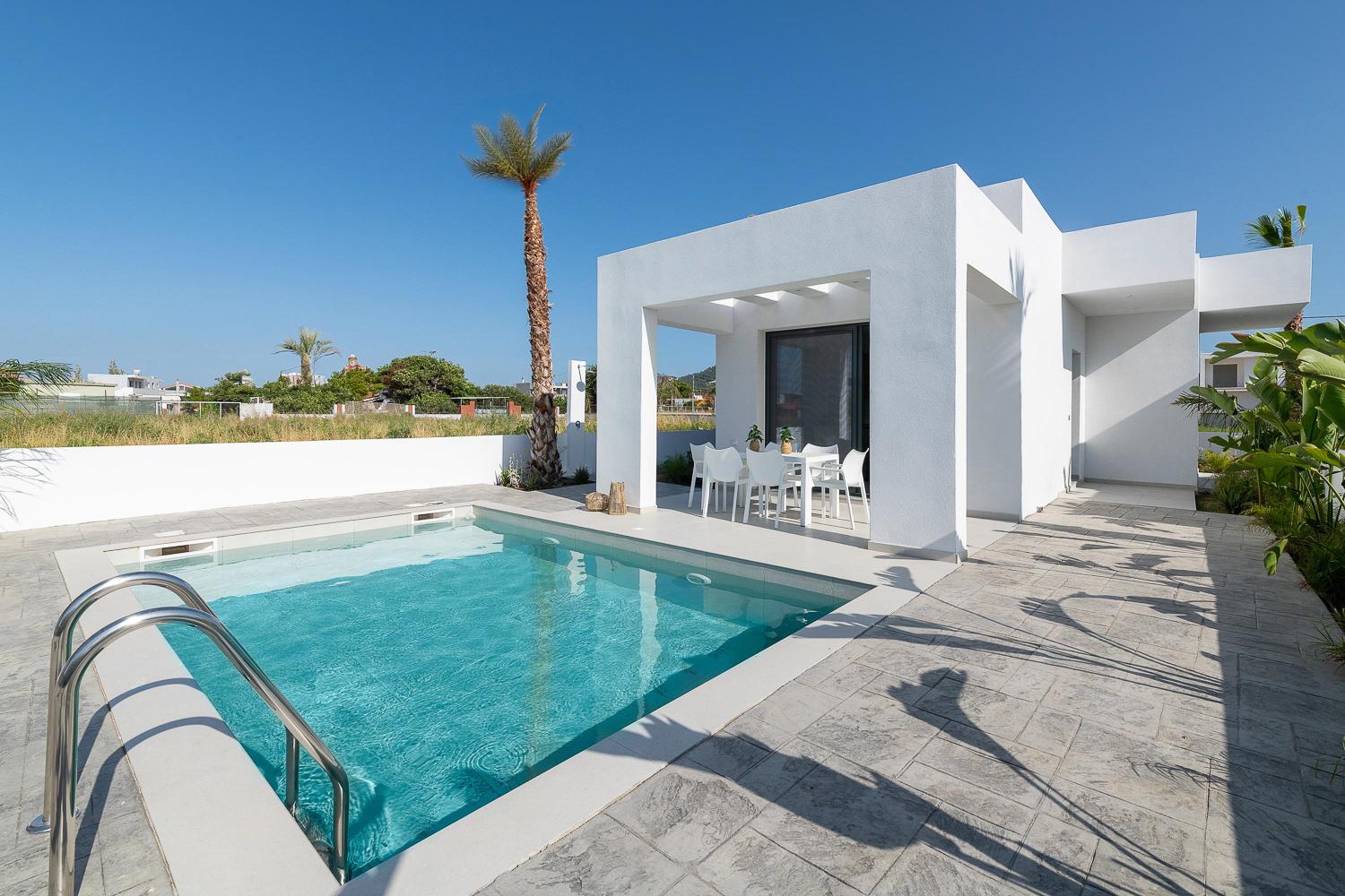 Reviews for Villa Salty Sun 4