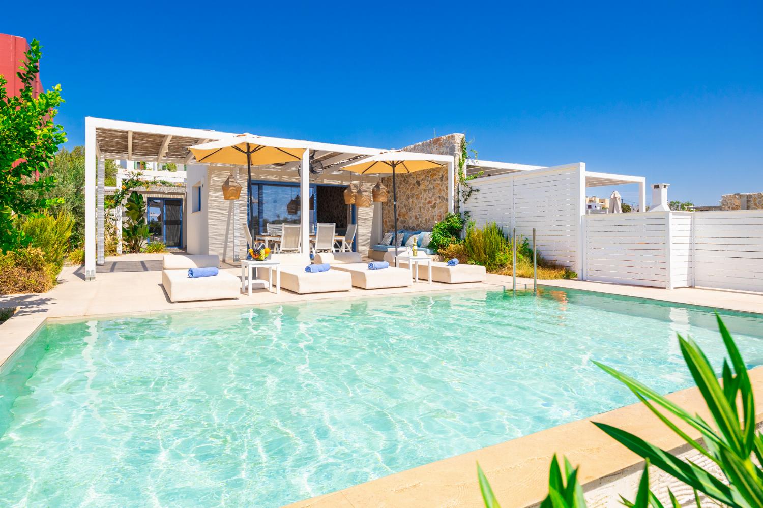 Reviews for Villa Castor
