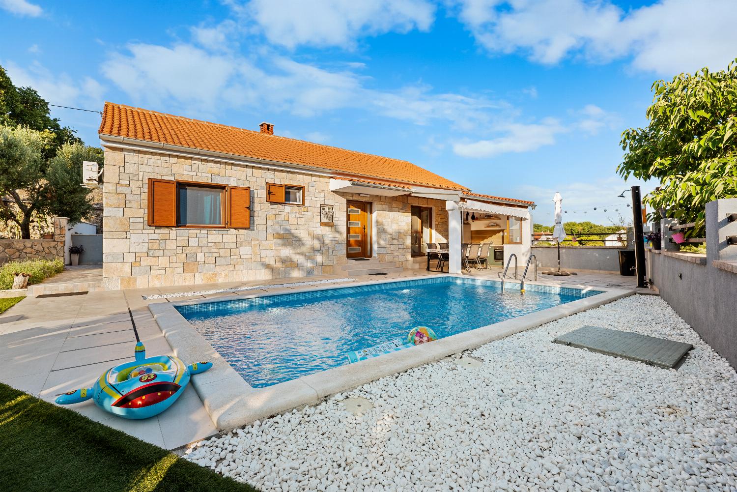 Reviews for Villa Niko