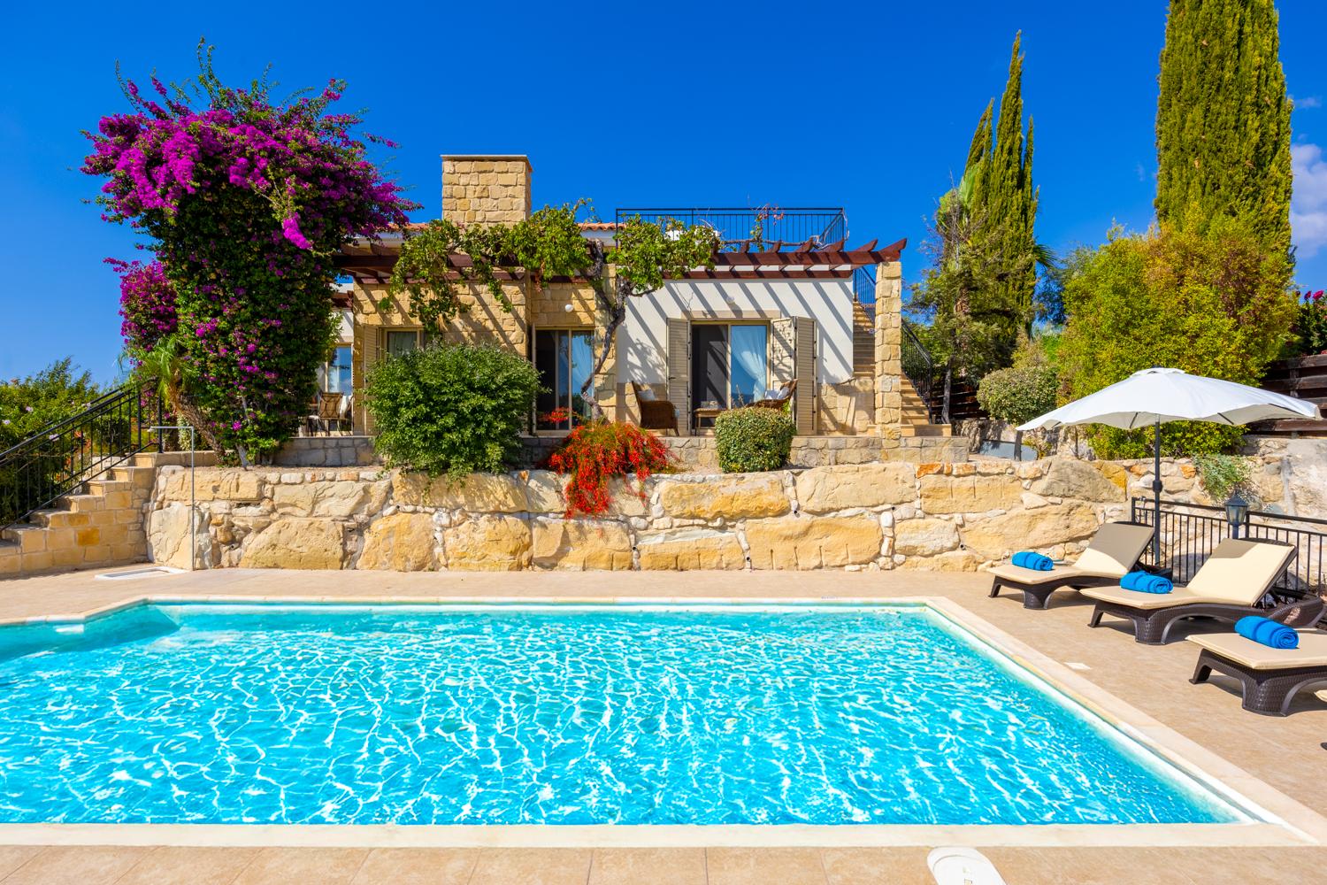 Reviews for Villa Lone