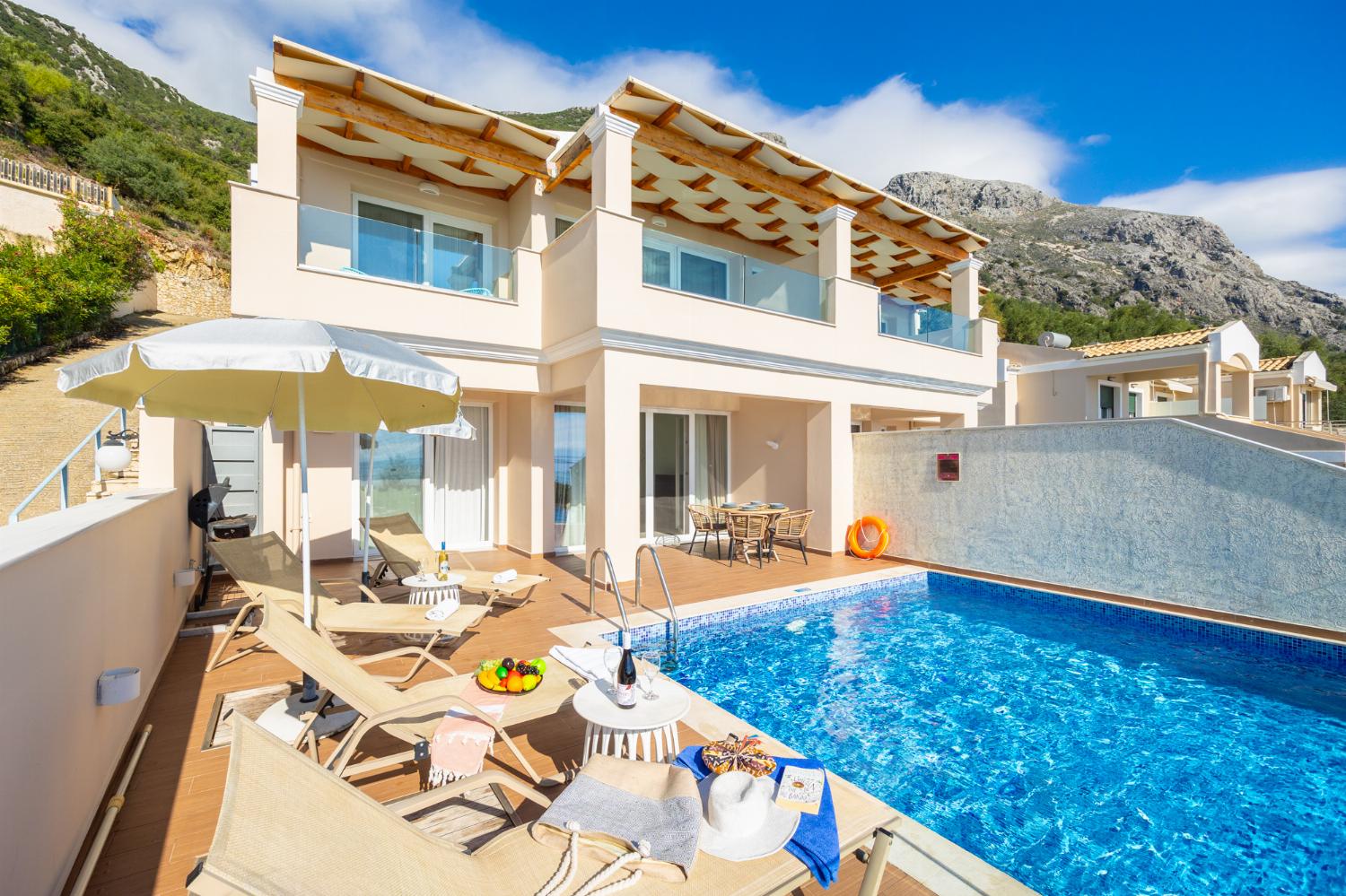 Reviews for Villa Leo