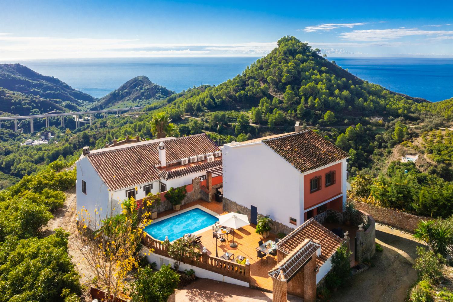 Reviews for Villa Alvarez