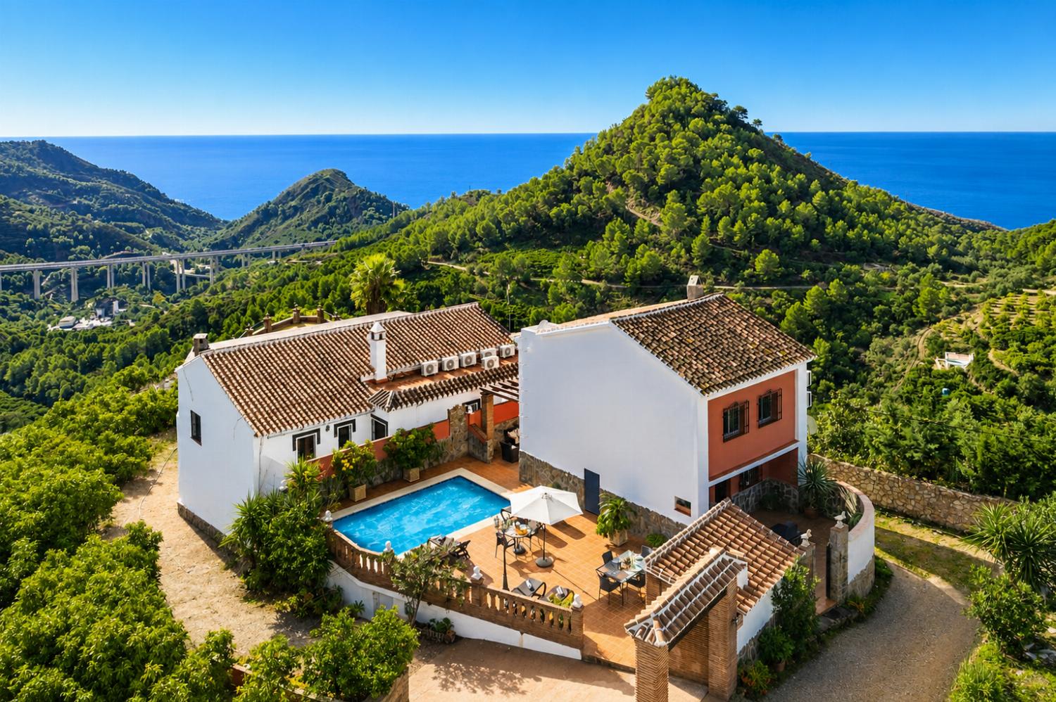 Reviews for Villa Alvarez