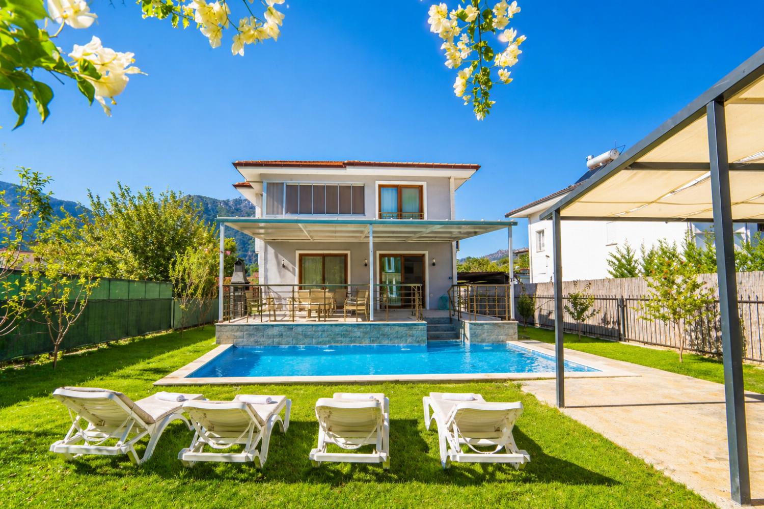 Reviews for Villa Serafina