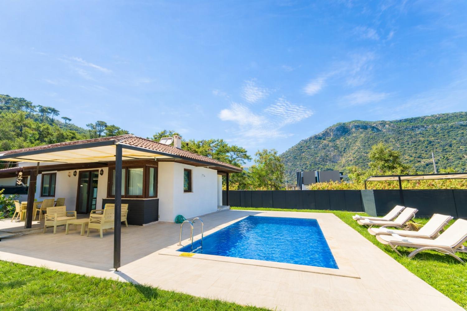 Reviews for Villa Larisa