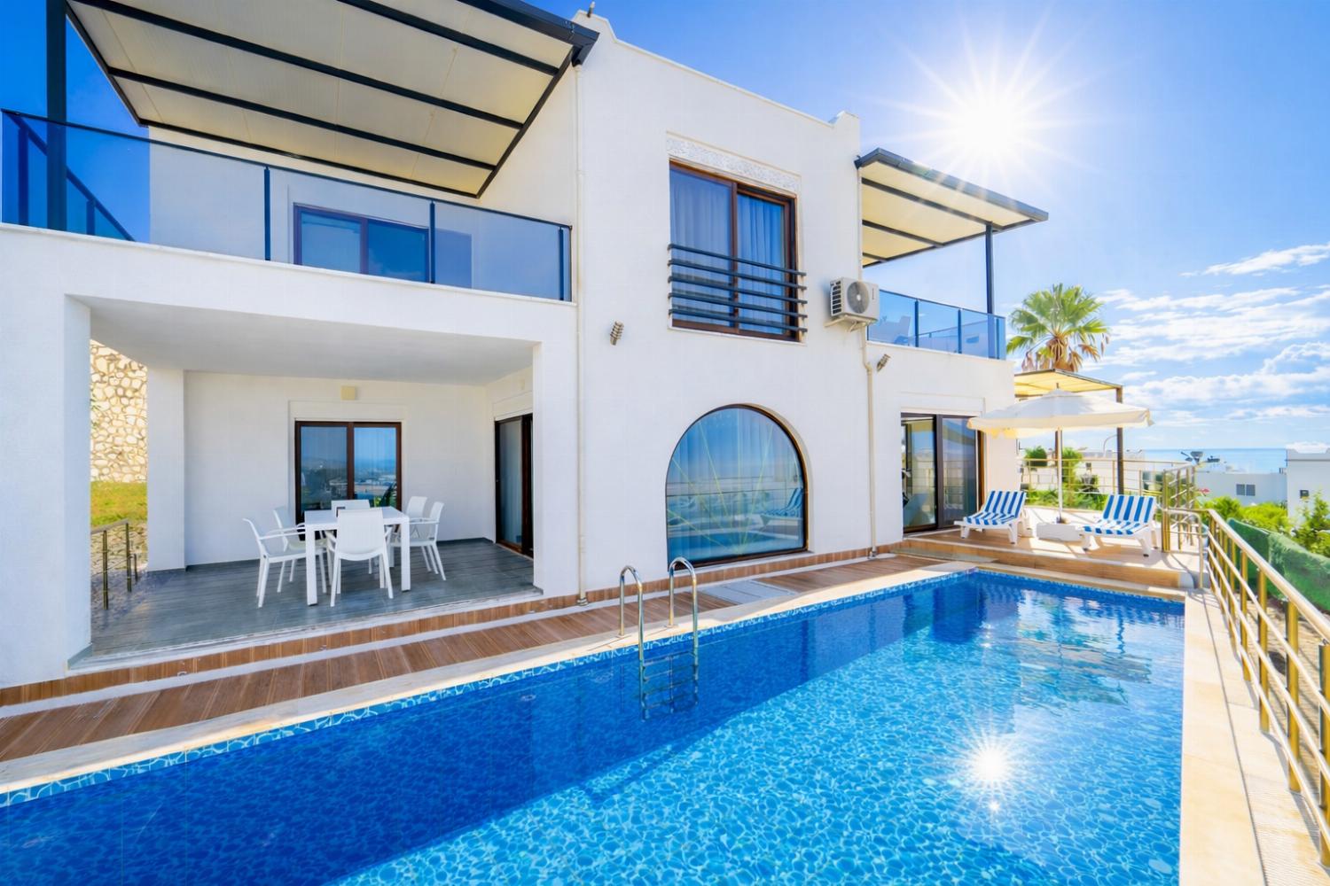 Reviews for Villa Everest