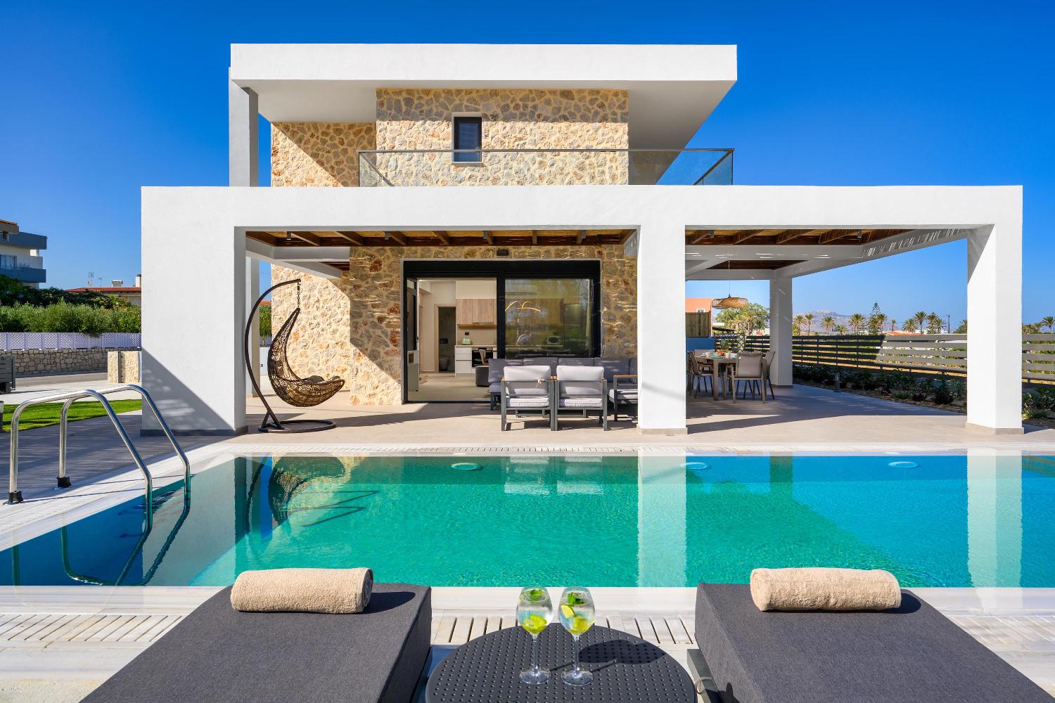 Reviews for Villa Celia